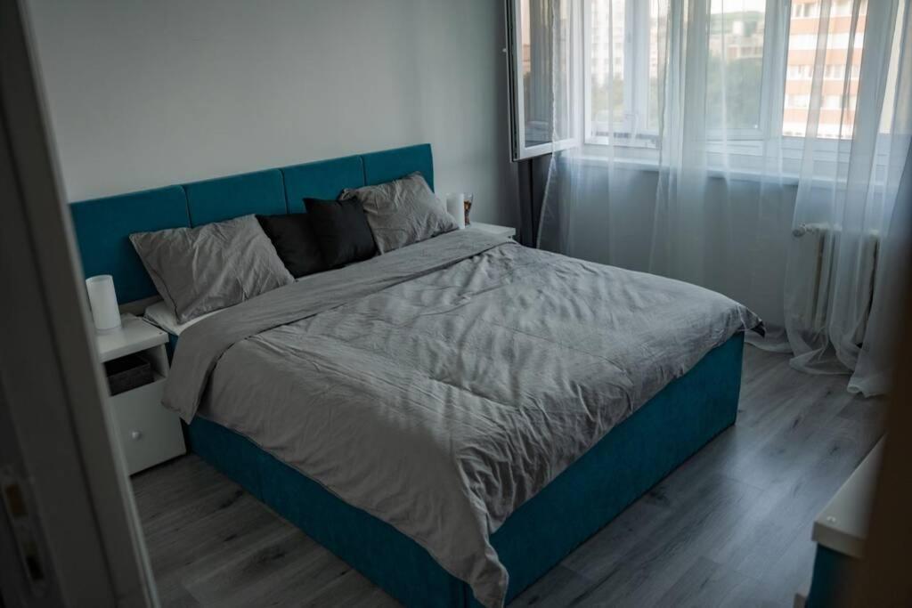Modern 1 Bedroom Apartment In Bucharest Center! Bagian luar foto